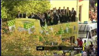 Anglia News Sport Football Norwich City Open top bus parade amp Robin Hood Russell Crowe [upl. by Niu454]