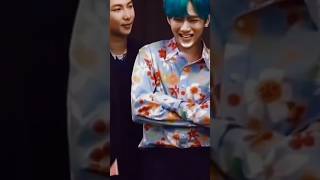 V s Beautiful Smile 😊😊😊😊 Taekook ☺️  Short Video  🥰🥰💗💗💗💗💗💗🫰🫰🫰 [upl. by Herv155]