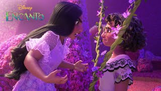 Isabela y Mirabel Pelean  Encanto  Clip Oficial Español [upl. by Ellerrad]