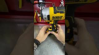 Excelente  Atornillador De Impacto DEWALT DCF887B a batería 20v unbox [upl. by Anne82]