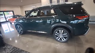 Im at East Tennessee Auto Outlet looking at this beautiful 2023 Nissan Pathfinder Look at the roof [upl. by Eseilana]