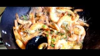 Boiling Crabs quotThe Whole SheBangquot Shrimp Recipe HomeMade [upl. by Ute706]