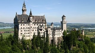 How to say Schloss Neuschwanstein in German [upl. by Harlin]