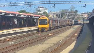 Gympie North SMU222 Arriving At Roma Street Train Station Platform 9 [upl. by Netsyrc169]