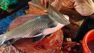 Fish cutting big rui Labeo rohita or rohu fish Cutting [upl. by Wilona]