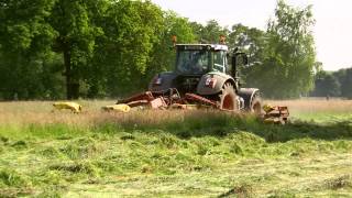 Grasmähen 2013 mit ein Fendt Vario 930 [upl. by Sewoll]