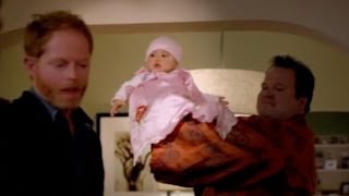 Modern Family S1E1  60 Second Recap [upl. by Yvi156]