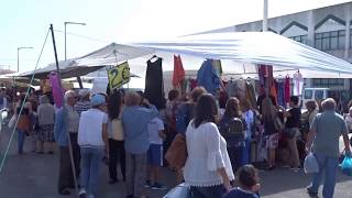 Typischer lauter Wochenmarkt in Portugal  Peniche [upl. by Bryon]