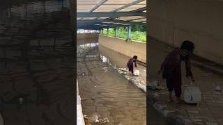 Underpass become a Dhobi Ghat  Rajiv Chowk Gurgaon [upl. by Klarika]