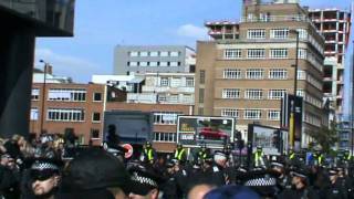 EDL at Aldgate Im England till I die no surrender to Islam Peaceful lawabiding EDL rally [upl. by Justino]