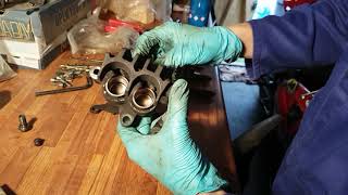 How to remove brake caliper pistons with a bike pump [upl. by Ocram99]