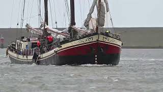 Klipper Johanna Engelina raakt lek op Waddenzee 27092024 [upl. by Luamaj]