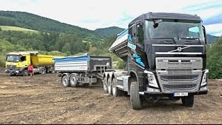 Mercedes Arocs Volvo FH tridem  together on dump [upl. by Shuler]