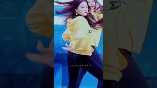 Nancy momoland 💞 hot dancemoves 🔥 beautiful fascinating kpop queen nancy korian dance [upl. by Nommad]