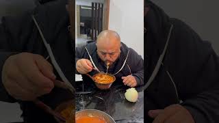 Papá millonario comiendo Maruchan con birria [upl. by Shoshanna]