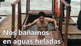 Bautizo Ruso Ortodoxo  Aguas heladas  Baño de agua fria Kupe Tours [upl. by Sonnnie]