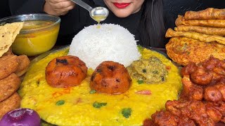 ASMR EATING DAALSPICY OMLETTEGOBI PAKODAALOO BHARTAPAAPADALOO TIKKI [upl. by Eisele]