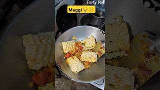 MAGGI BANANE KA NAYA TARIKA MAGGI KO KAYSE BNAYEshotsyoutubeshorts [upl. by Alecram]