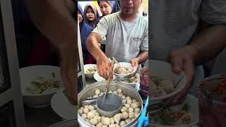 KULINER BAKSO JUMBO BERURAT TERENAK DI RUKO PATIMURA KDR ‼️ [upl. by Ffilc]