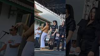 dek Lusy tetap idola ya ges ya dangdut adella lusyanajelita [upl. by Halimaj42]