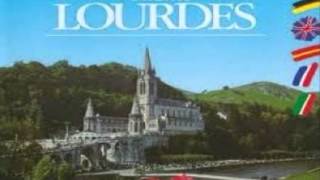 Chants de Lourdes quotTerre entière chante ta gloire au seigneurquot [upl. by Humberto617]