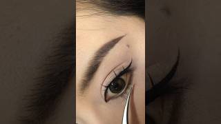 Mastering Eyeliner for Big Eye Makeup  Under the Eyelid Techniques for Beginners eyemakeup short [upl. by Ruthe]