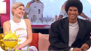 Doppelsieg bei quotGermany’s Next Topmodelquot Lea und Jermaine im Talk  SAT1 Frühstücksfernsehen [upl. by Leyla]