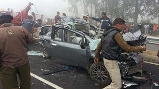 Major Accident on Yamuna Expressway Vehicles Crashing into One Other  Delhi Air Pollution [upl. by Ireva]