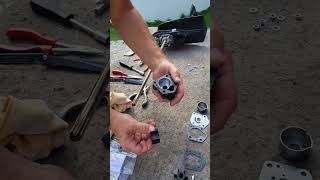 Bootsmotor Suzuki DF15A Impeller wechseln Baujahr 2016 [upl. by Kristen]