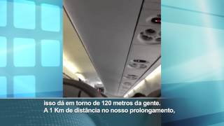 Passageiro filma momento em que piloto explica possível colisão entre aviões [upl. by Katina634]