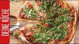 Pizza selber machen mit Serranoschinken und Rucola  REWE Deine Küche [upl. by Neerom]