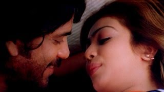 Ayesha amp Nagarjuna Romantic Scene  Super Movie  Nagarjuna Ayesha Takia Anushka [upl. by Dikmen50]