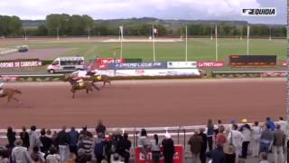 Chute de cheval très spectaculaire à Cabourg  120814 [upl. by Nevuer]