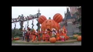 Disneyland Paris  Mickeys Halloween Treat in the Street October 2012 [upl. by Ellette768]