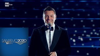 Sanremo 2020  Il medley di Tiziano Ferro [upl. by Wilt253]