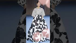 CAROLINA HERRERA EN BLANCO Y NEGRO New York FW spring summer 2025 fashion estilodemoda [upl. by Yelsiap]