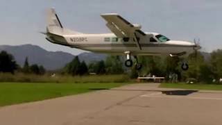 LOIH Flugplatz Hohenems General Aviation Action [upl. by Acinnor]