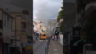 Incendie au centre ville de SaintPaul [upl. by Anaiq]