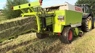 CLAAS Quadrant 1150 knotter [upl. by Sitoeht]