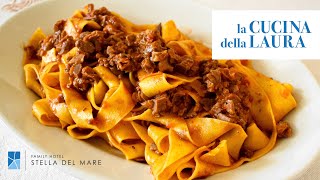 Pappardelle al ragù di rigaglie  La Cucina della Laura [upl. by Atikim]