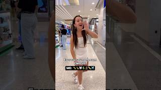 Marcela Jardim quase caiu no meio do shopping shortsviral [upl. by Daza]