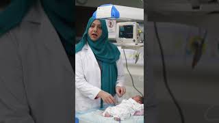 New Born Baby Ki Naaf Belly Button Ka Clip Kab Hatate Hain Or Uski Care Kese Karen  Dr Sabahat [upl. by Aerdnek791]