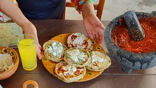 Picaditas con Salsa de Molcajete para desayunar [upl. by Lev]