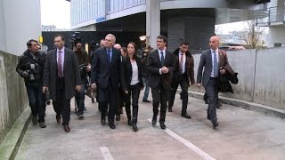 Valls demande quottoute la lumièrequot sur le drame de Nantes [upl. by Lillis667]