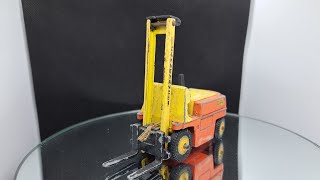 Diecast Restoration Dinky Toys Conveyancer fork lift truck No404 196779 [upl. by Tisha]