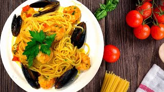 Spaghetti ai gamberi e cozze 🇮🇹 ricetta semplificata Pronti in 5 minuti scoglio [upl. by Adnolohs924]