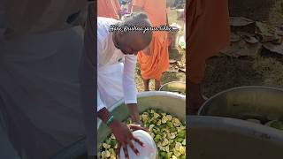 Vrindavan parshad barj Mandl parikarma 2024 🦚🌼 food youtubeshorts trending vrindavan [upl. by Yorker]