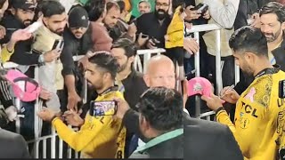 Babar Azam giving autographs on pink caps to fans  PSL 24 [upl. by Eyt758]