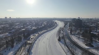 La patinoire du canal Rideau [upl. by Ibbob]