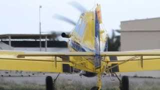 Light Aircraft in strong crosswind landings HD [upl. by Eiramanig]